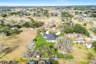 5414 Huepers St, Alvin, TX 77511 - Photo 3