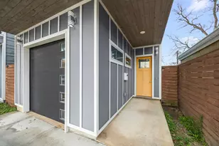 317 E 35th St, Houston, TX 77018 - Photo 23