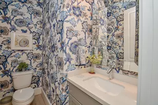 2419 W Kolbe Ln, Houston, TX 77080 - Photo 9