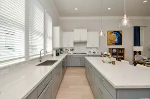 2419 W Kolbe Ln, Houston, TX 77080 - Photo 11