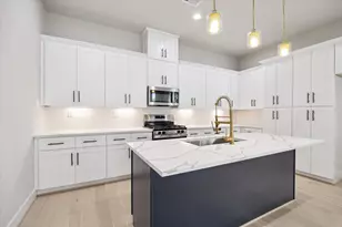 5819 Mansfield Heights Ln, Houston, TX 77091 - Photo 3