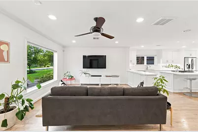 742 W 42nd Street, Houston, TX 77018 - Photo 9