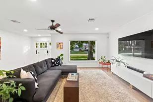 742 W 42nd St, Houston, TX 77018 - Photo 11