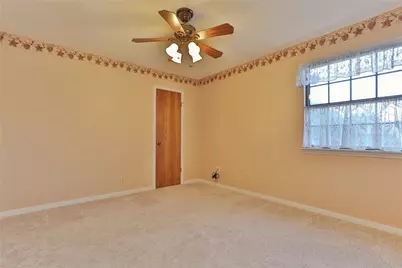 101 White Oak Drive, Lake Jackson, TX 77566 - Photo 31