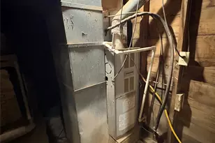 108 E 11th Pl, Big Spring, TX 79720 - Photo 9