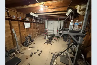 108 E 11th Place, Big Spring, TX 79720 - Photo 11