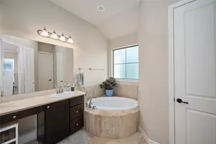 1114 W 25th St, Houston, TX 77008 - Photo 37