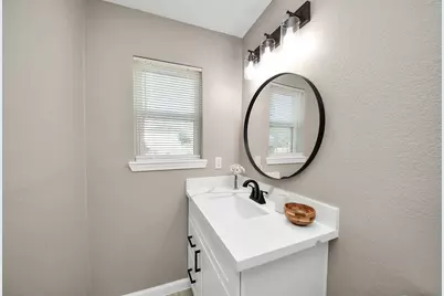 8918 Vinearbor Street, Houston, TX 77033 - Photo 29