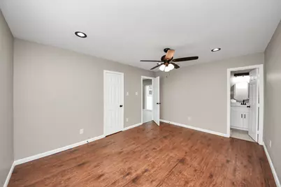 8918 Vinearbor Street, Houston, TX 77033 - Photo 23