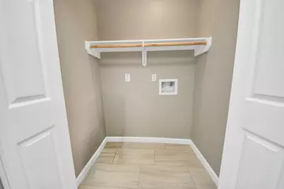 8918 Vinearbor Street, Houston, TX 77033 - Photo 35