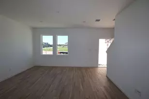 510 Samuel Rdg Dr, Dayton, TX 77535 - Photo 3