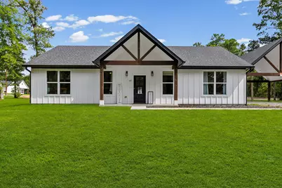 141 Summer Place, Livingston, TX 77351 - Photo 1