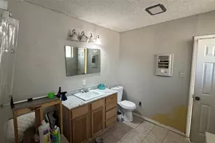 4717 17th St, Bacliff, TX 77518 - Photo 15