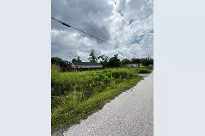 6811 Bonita Street, Houston, TX 77016 - Photo 3