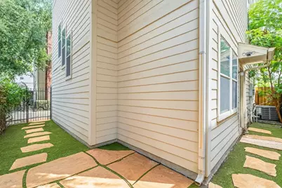 1010 Studer Street, Houston, TX 77007 - Photo 25