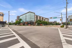 1010 Studer St, Houston, TX 77007 - Photo 31