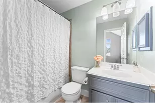 1010 Studer St, Houston, TX 77007 - Photo 17