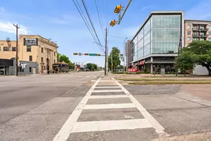 1010 Studer St, Houston, TX 77007 - Photo 29