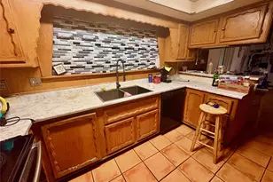 8215 Leather Market St, Houston, TX 77064 - Photo 3