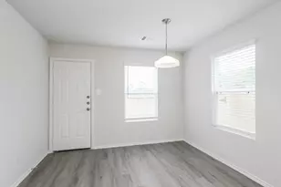 325 Shelby Meadow Dr, Willis, TX 77378 - Photo 5