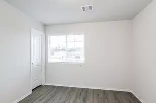 325 Shelby Meadow Dr, Willis, TX 77378 - Photo 11