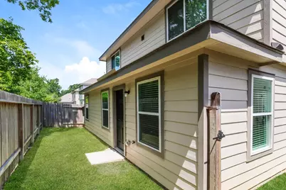 325 Shelby Meadow Drive, Willis, TX 77378 - Photo 3