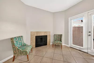 10855 Meadowglen Lane #608, Houston, TX 77042 - Photo 9