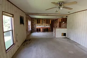 611 Houston St, Atlanta, TX 75551 - Photo 3