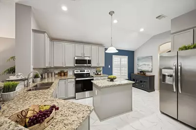 1610 Eberhart Star Ct Court, Katy, TX 77494 - Photo 9