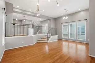1129 W 15th 1/2 St, Houston, TX 77008 - Photo 11