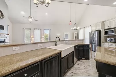 17422 Saddle Creek Drive, College Station, TX 77845 - Photo 9