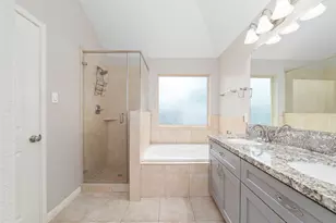 19610 Kingston Green Ln, Houston, TX 77073 - Photo 15