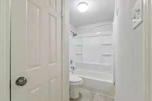 2255 Braeswood Park Dr, Houston, TX 77030 - Photo 17