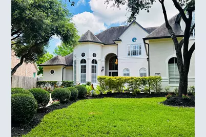 24 Saint Christopher Court, Sugar Land, TX 77479 - Photo 3