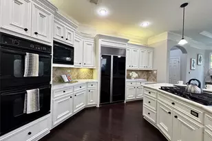 24 St Christopher Ct, Sugar Land, TX 77479 - Photo 15