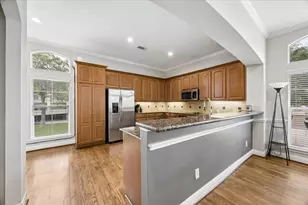 18725 Egret Oaks Ln, Webster, TX 77058 - Photo 9