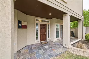 18725 Egret Oaks Ln, Webster, TX 77058 - Photo 3
