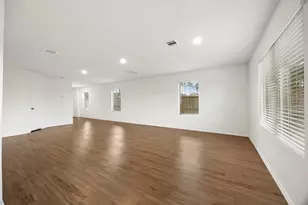 3034 Twisted Myrtle Dr, Conroe, TX 77301 - Photo 15