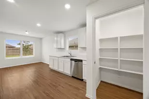 3034 Twisted Myrtle Dr, Conroe, TX 77301 - Photo 11