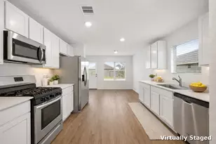 3034 Twisted Myrtle Dr, Conroe, TX 77301 - Photo 3