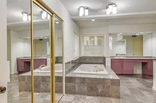 11602 Applewood St, Houston, TX 77024 - Photo 23