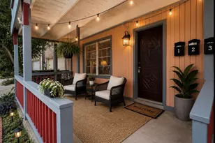 613 Pacific St, Houston, TX 77006 - Photo 1