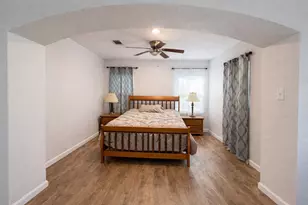 2701 Timber Dr, Dickinson, TX 77539 - Photo 5