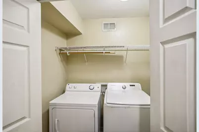 4641 Wild Indigo Street #427, Houston, TX 77027 - Photo 13
