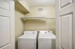 4641 Wild Indigo St, Houston, TX 77027 - Photo 13