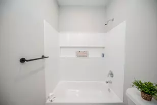 10317 Lake Rd, Houston, TX 77070 - Photo 23