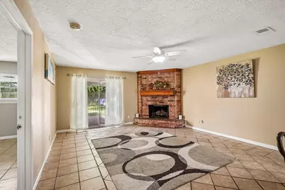 4202 Townes Forest Road, Friendswood, TX 77546 - Photo 5