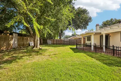 4202 Townes Forest Road, Friendswood, TX 77546 - Photo 27