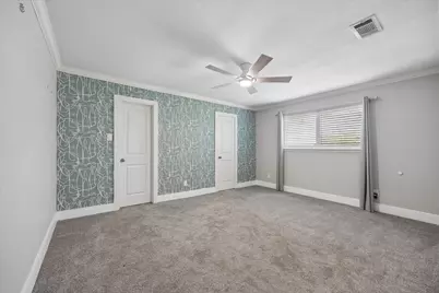 10303 Greenwillow Street, Houston, TX 77035 - Photo 9