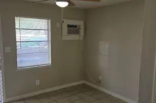 218 44th St, Houston, TX 77018 - Photo 3
